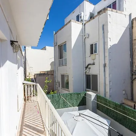 Apartman 70/2- Spacious & Charming 3 Bedroom Apt In